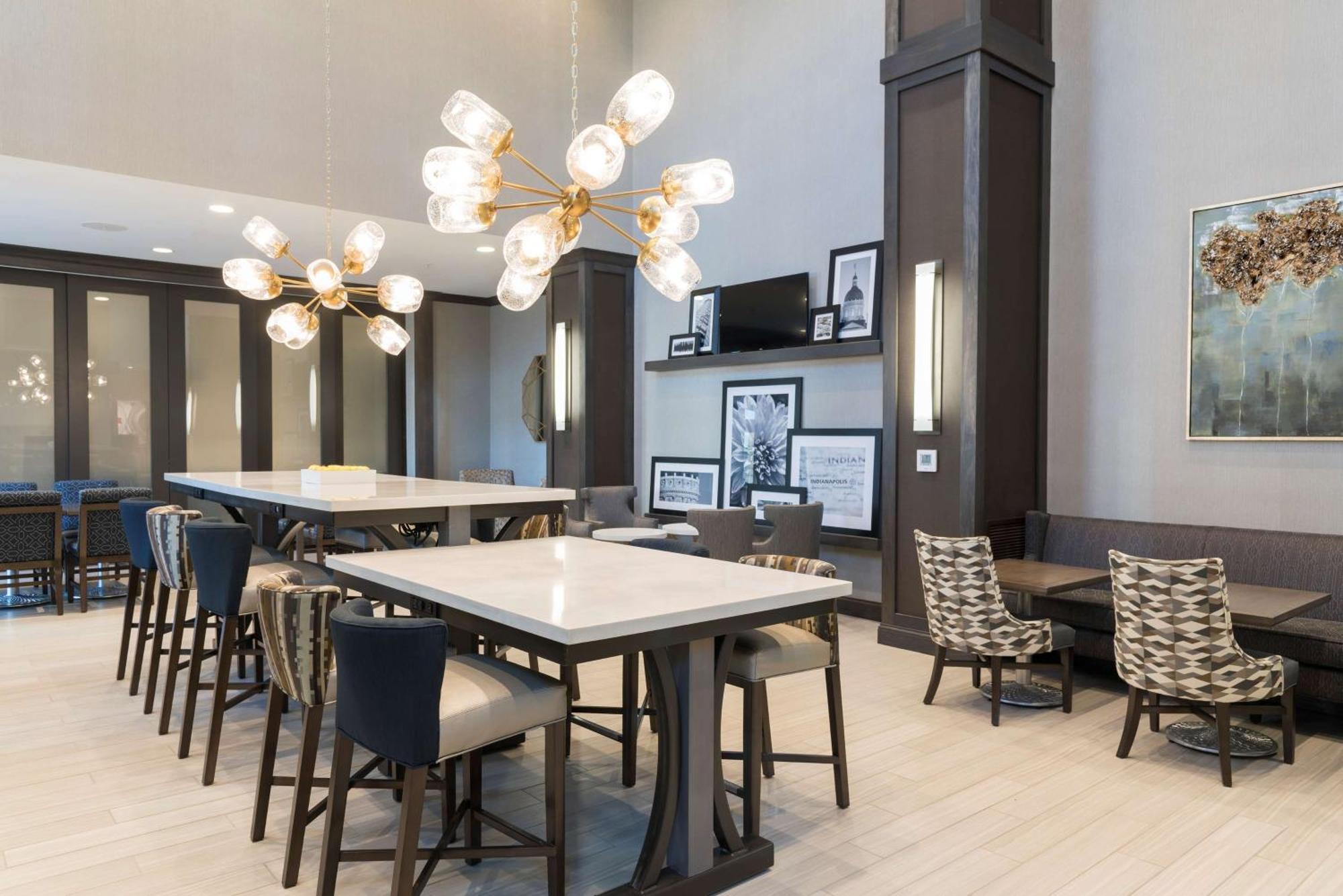 Hampton Inn & Suites Indianapolis-Keystone, In Eksteriør bilde